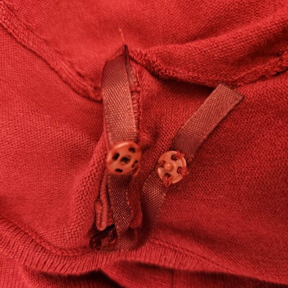 Le Chateau Red V-Front & Back Sweater - Picture 4 of 5